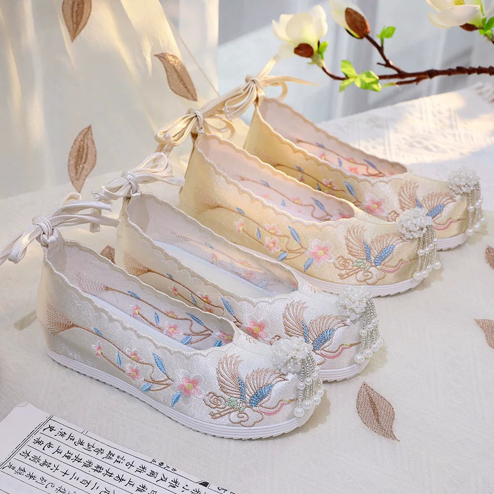 Madison - Embroidered Chinese Hanfu Shoes