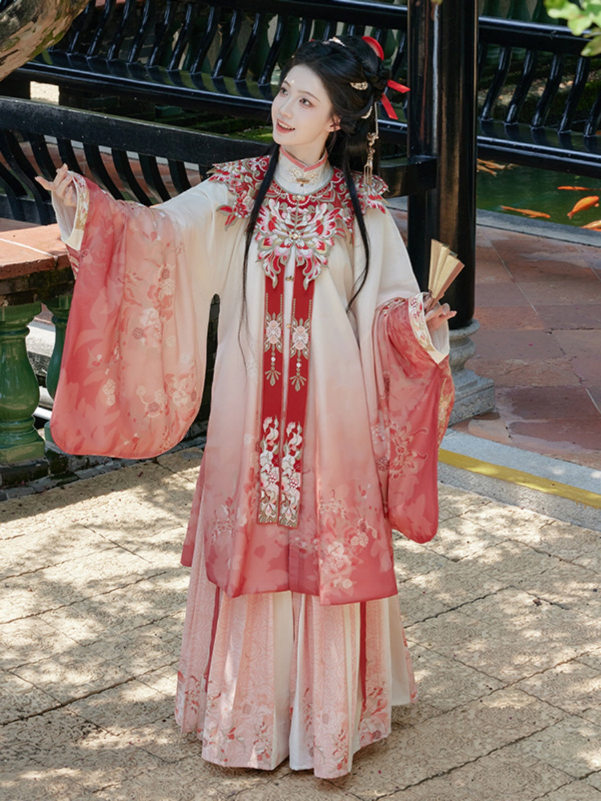 Thousand Dreams 千川一梦 - Cloud Collar & Pleated Skirt Ming Dynasty Hanfu Set