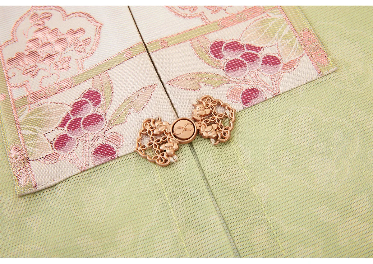 Modern Hanfu x Ming Dynasty: Luminous Waves 满晴波 (Preorder)