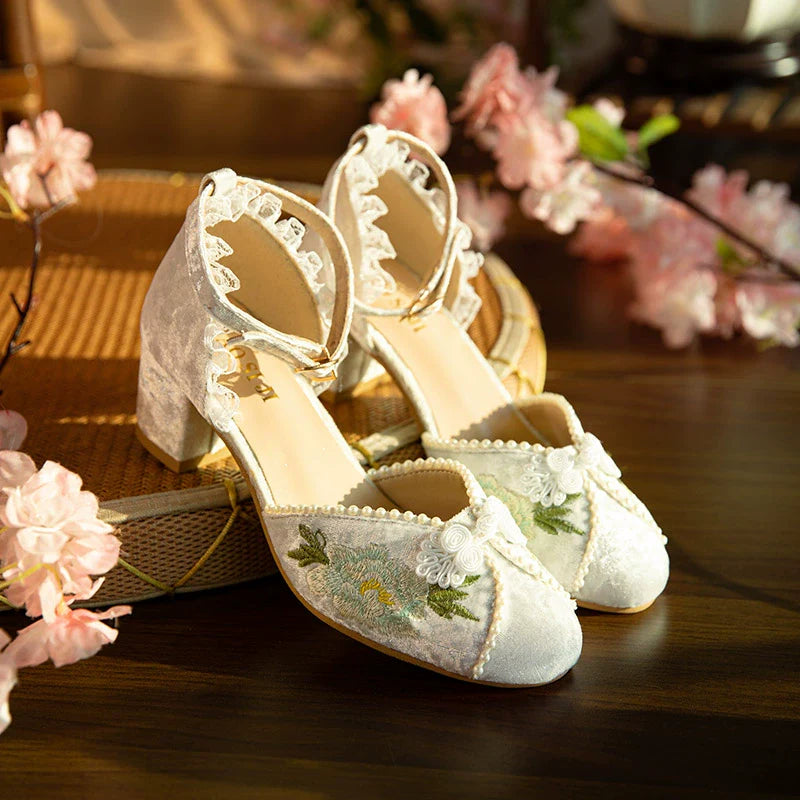 Cora - Embroidered Chinese Style Hanfu Shoes