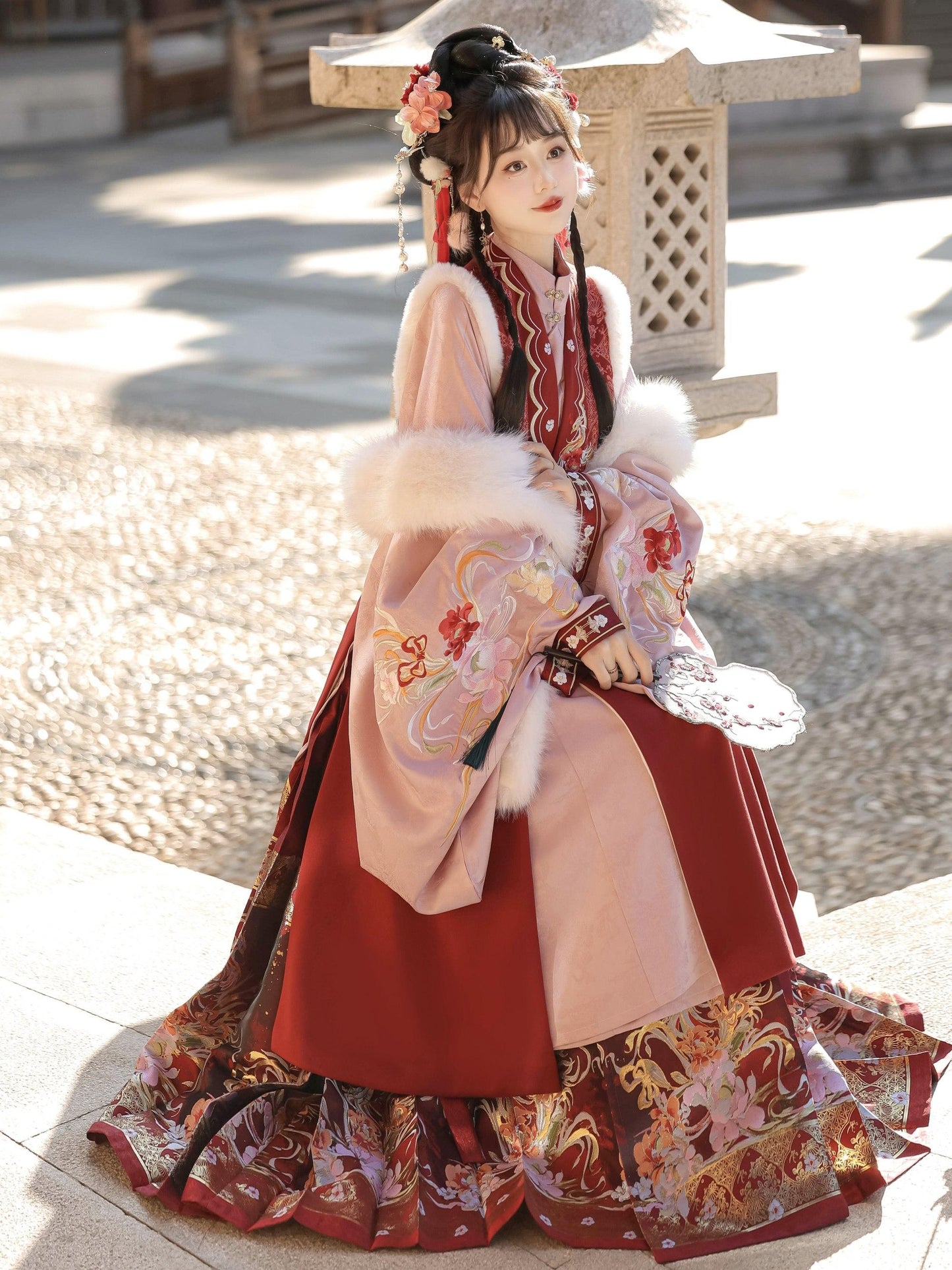 Arrival of the Phoenix 凤来仪 - Bijia & Mamianqun Ming Dynasty Hanfu Set