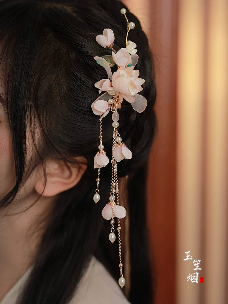 Hair Clips: Paper Spring