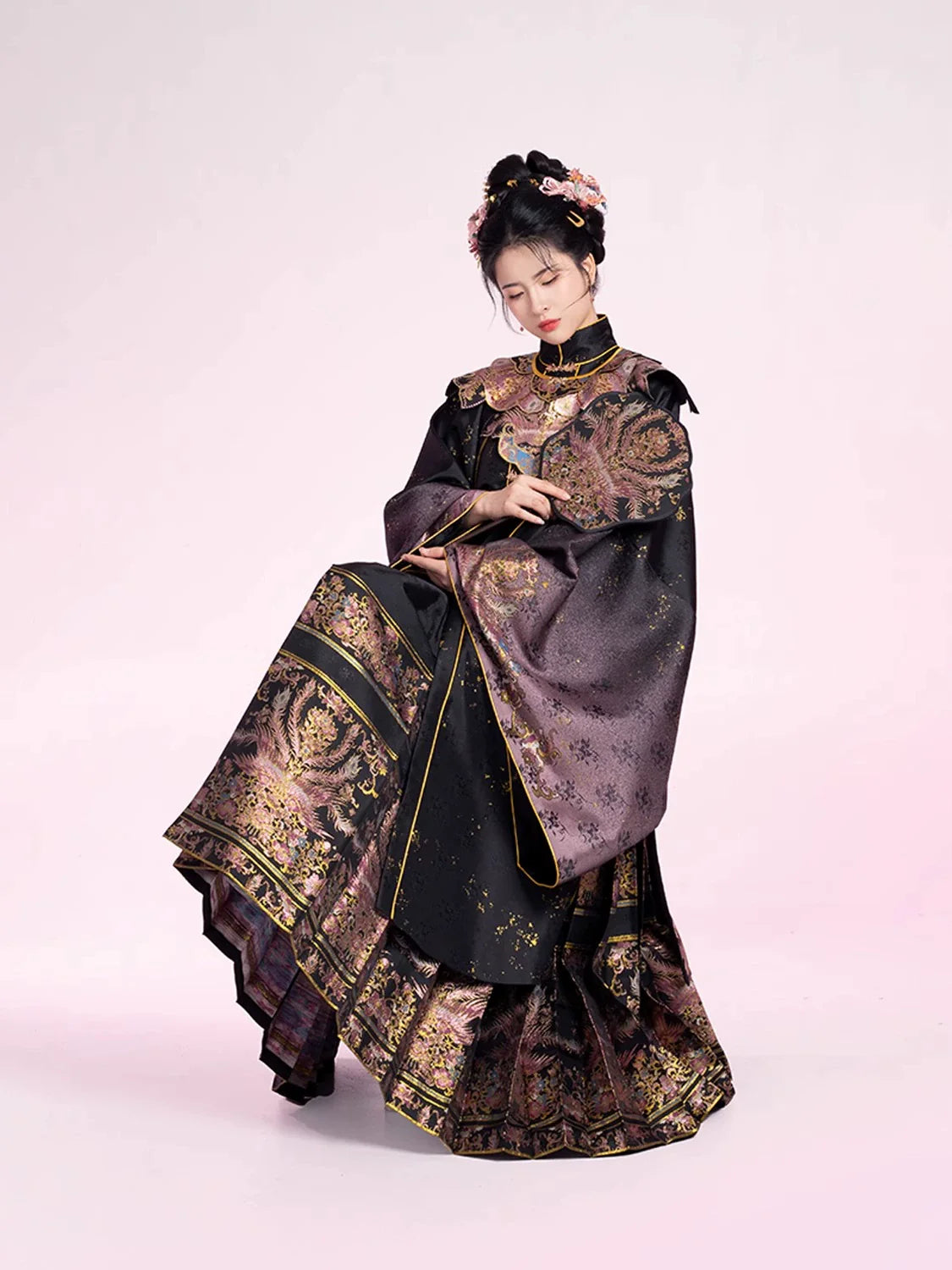 Pink Meteor 粉翠流丹 - Cloud Collar & Mamianqun Ming Dynasty Hanfu Set for Graduation (Preorder)