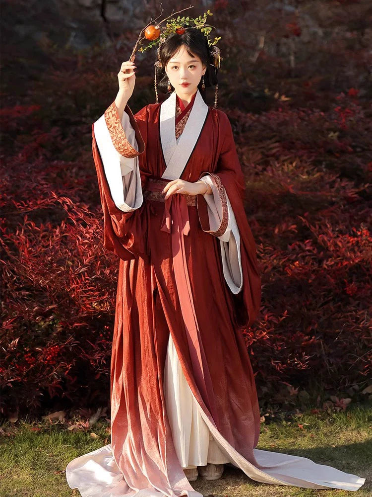 Chibi 赤壁 - Warring States and Han Dynasty Straight Hem Robe