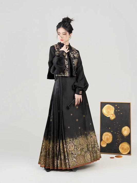 Ming Dynasty Modern Hanfu, Mamianqun, Golden Mirror 金花玉镜 (Preorder)