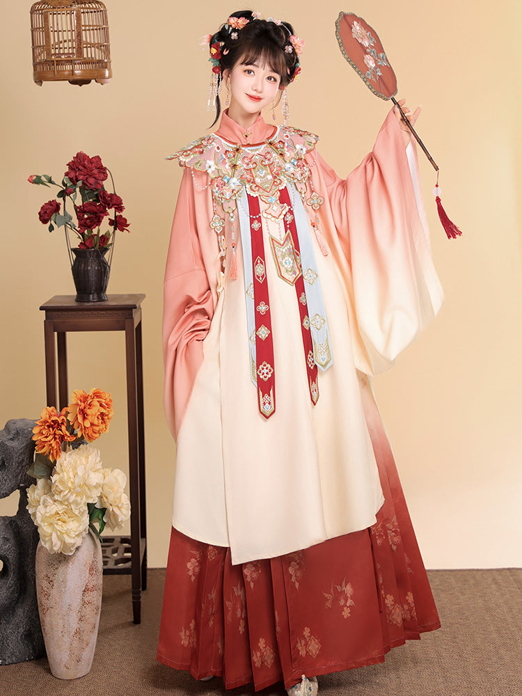 Happy Flower God 花神悦 - Cloud Collar & Mamianqun Ming Dynasty Hanfu Set