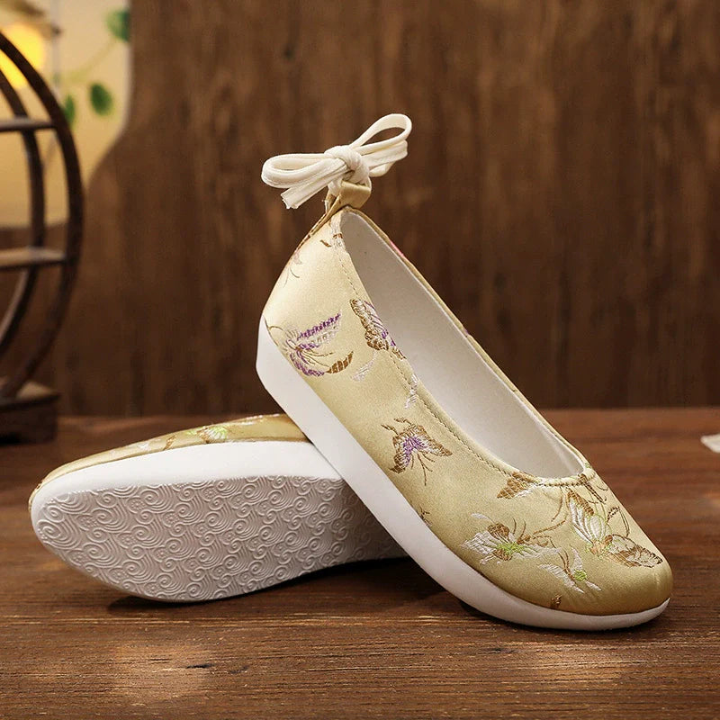 Quinn - Traditional Brocade Hanfu Shoes