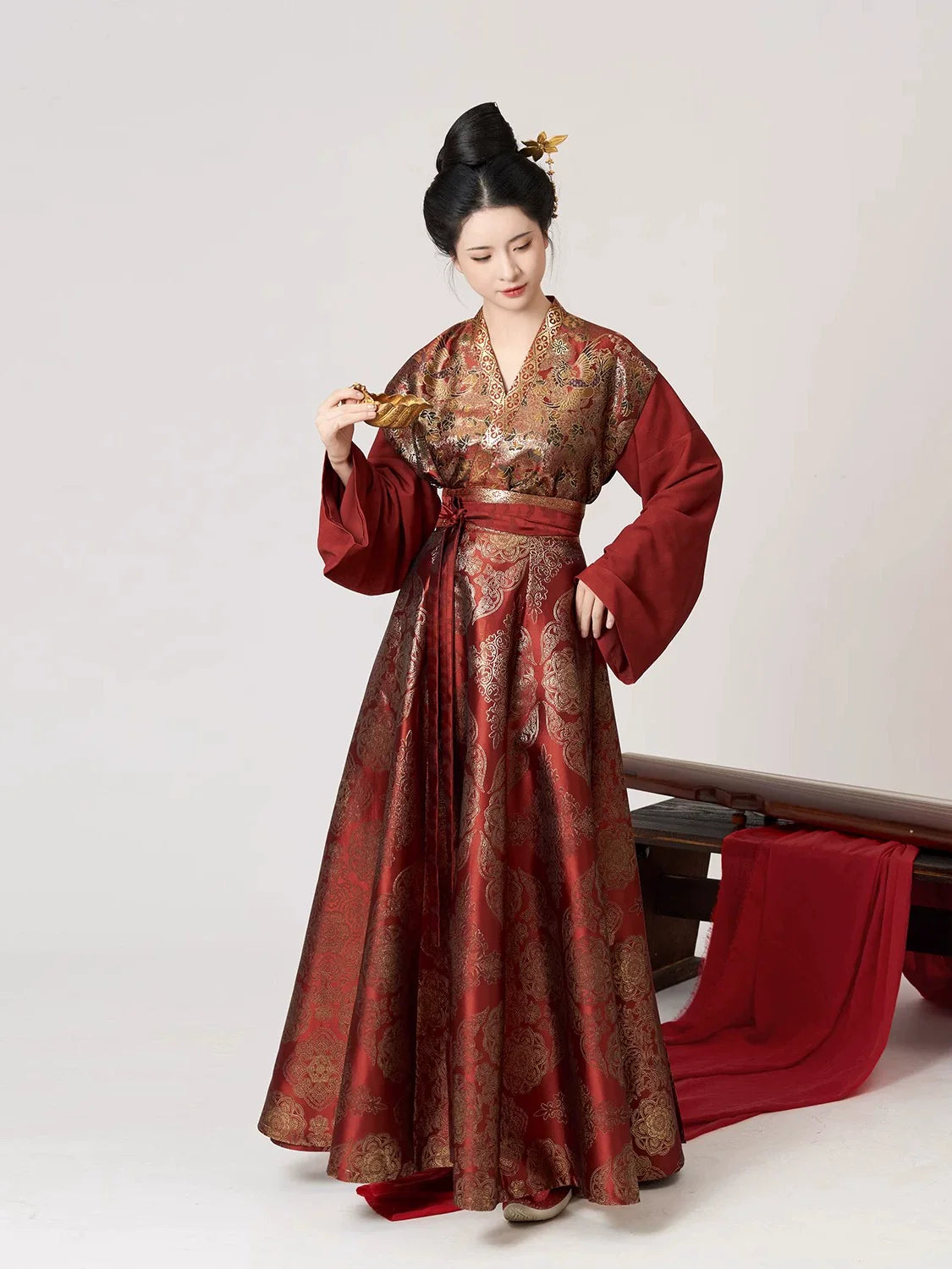 Tang Dynasty Hanfu, Qiyao Ruqun, Beizi, Thousands of Years 千秋万载 (Preorder)