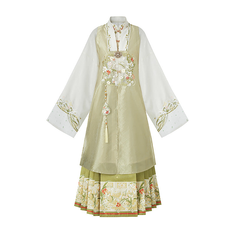 Spring Returns 踏春归 - Bijia & Mamianqun Ming Dynasty Hanfu Set