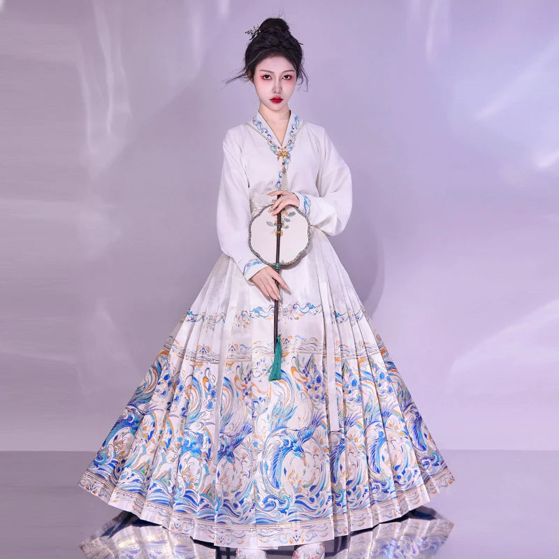 Ming Dynasty x Modern Hanfu: Endless Endeavor 精卫填海