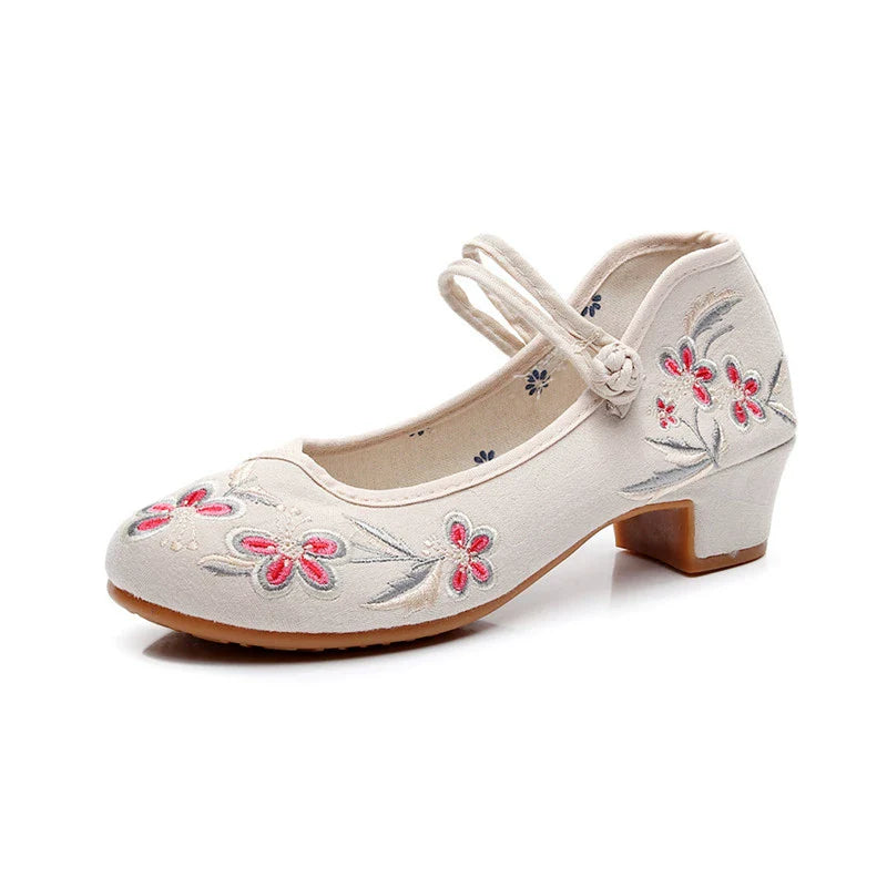 Ariella - Embroidered Chinese Style Shoes