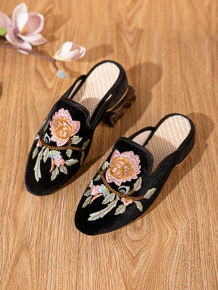 Bianca - Embroidered Slip-On Shoes for Cheongsam