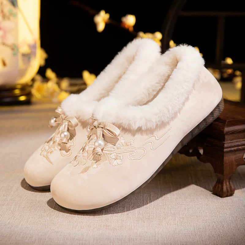 Fangyu - Furry Embroidered Hanfu Shoes for Winter