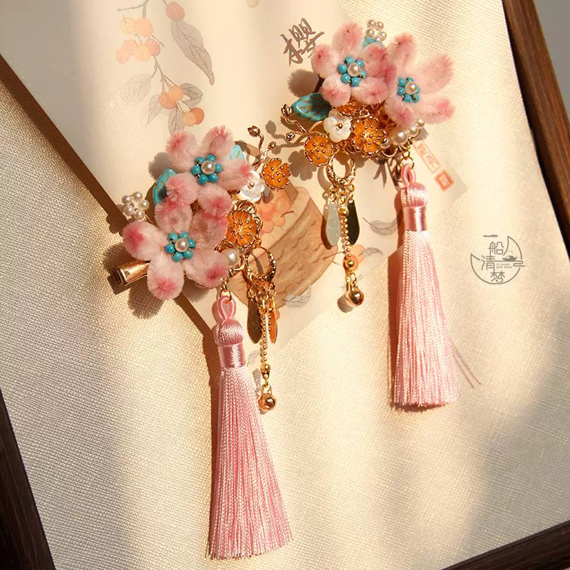 Hair Clips: Velvet