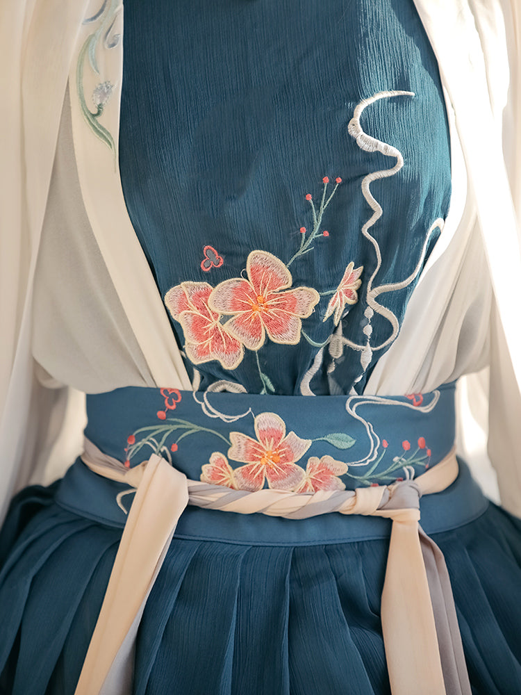 Hanjiao 含娇 - Song Dynasty Style Qiyao Ruqun Hanfu
