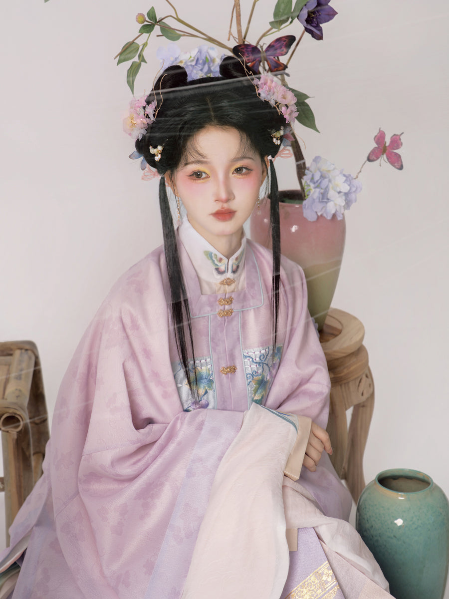 Twilight Rainbow 暮见虹雪 - Pipa Sleeve Top & Mamianqun Ming Dynasty Hanfu Set (Preorder)