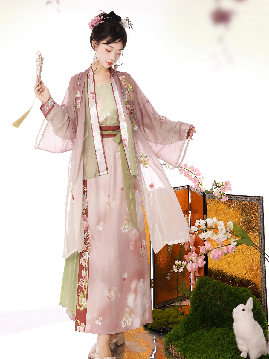 Tao Yan 桃研 - Song Dynasty Style Qiyao Ruqun Hanfu