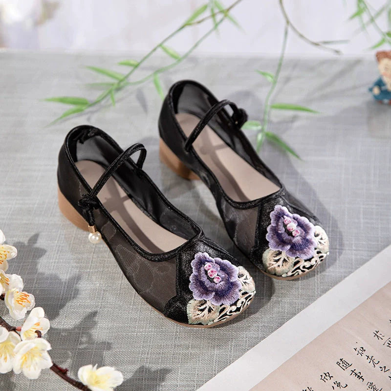 Camila - Embroidered Sheer Chinese Style Shoes