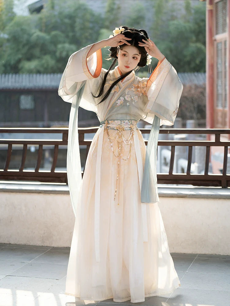 Spring Tour - Wei Jin Style Qiyao Ruqun