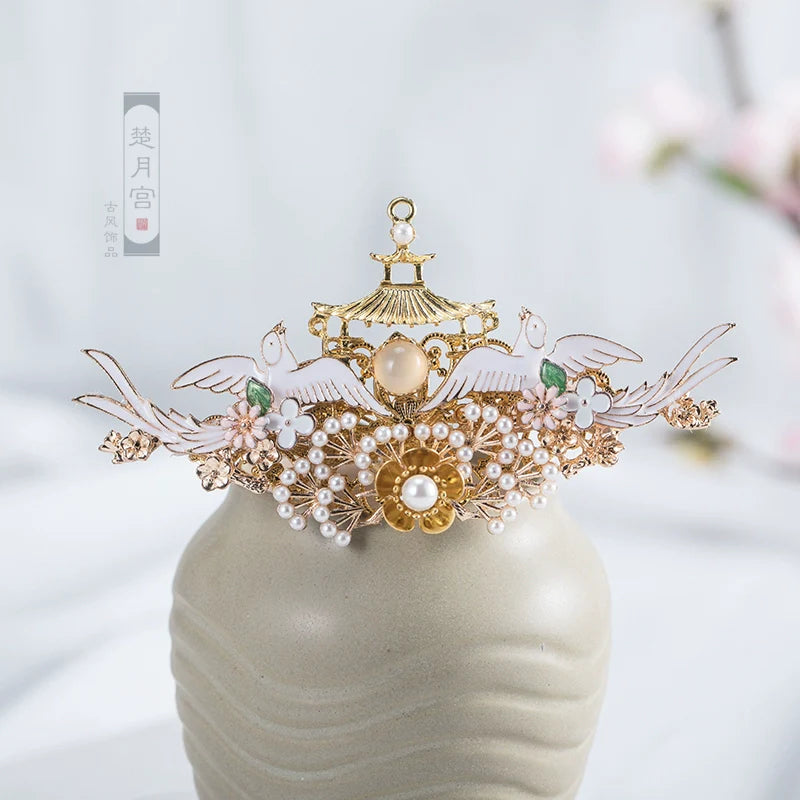 Crown: Crane Pavilion