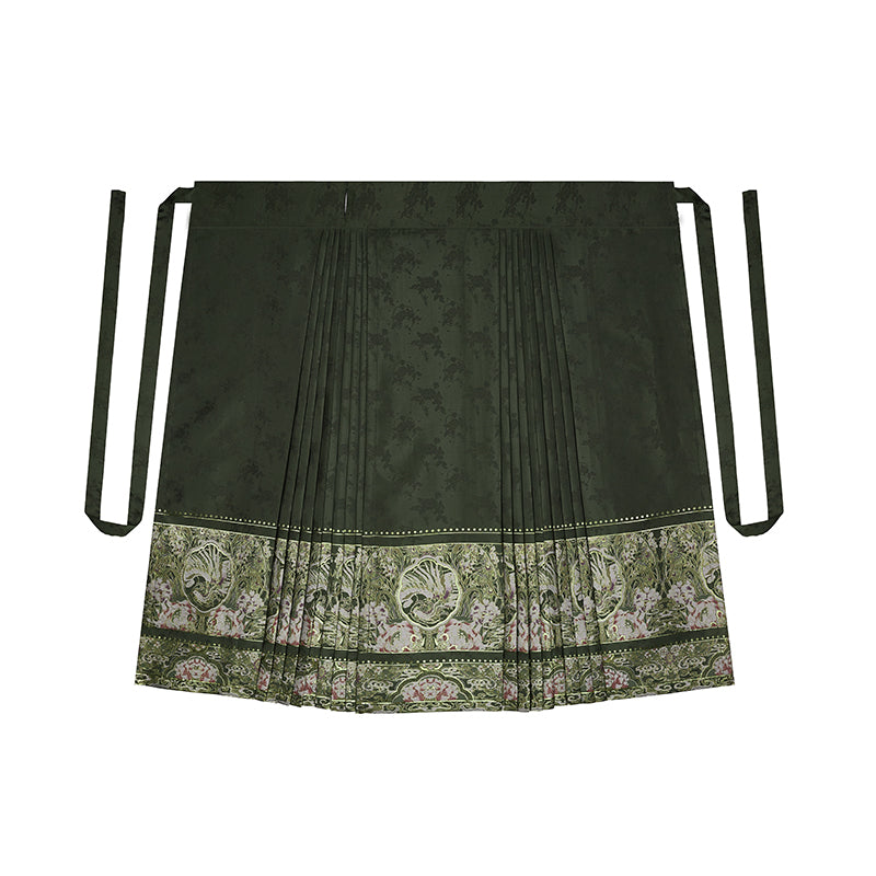 West Lake 西池 - Robe & Mamianqun Ming Dynasty Hanfu Set (Preorder)