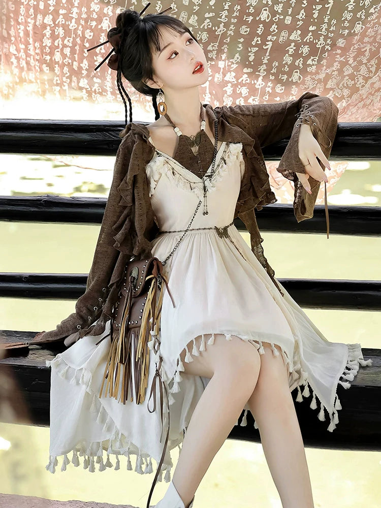 Qi Lolita Ancient Travelers Costume, Literature