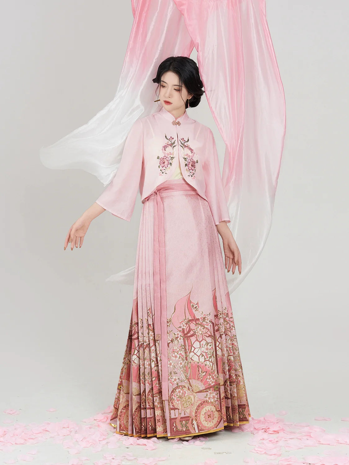 Ming Dynasty JX3 Inspired Modern Hanfu, Burning Peach 桃灼 (Preorder)