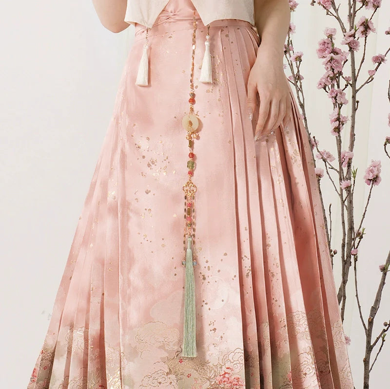 Ming Dynasty x Modern Hanfu: Ten Miles Peach Blossoms 十里桃花 (Preorder)