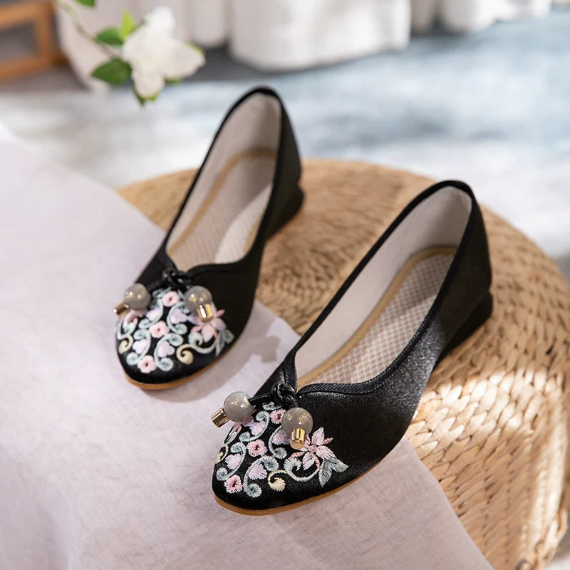 Ellie - Embroidered Cheongsam Shoes