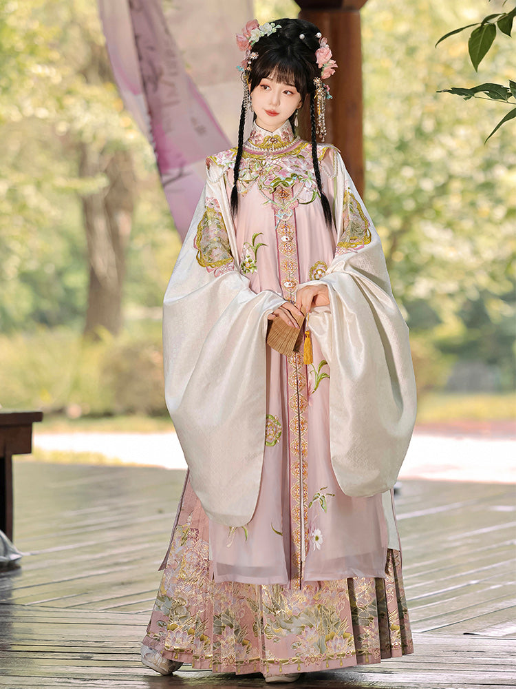 Hibiscus 芙蓉 - Cloud Collar & Mamianqun Ming Dynasty Hanfu Set