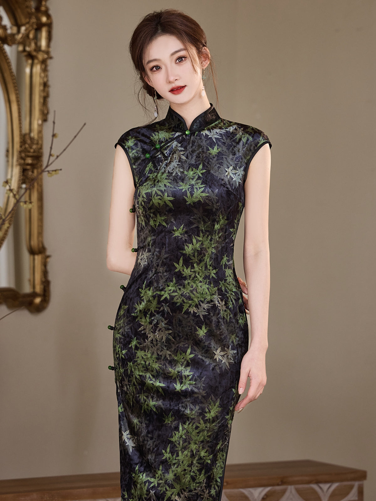 Breezy Bamboo - Sleeveless Green Midi Cheongsam