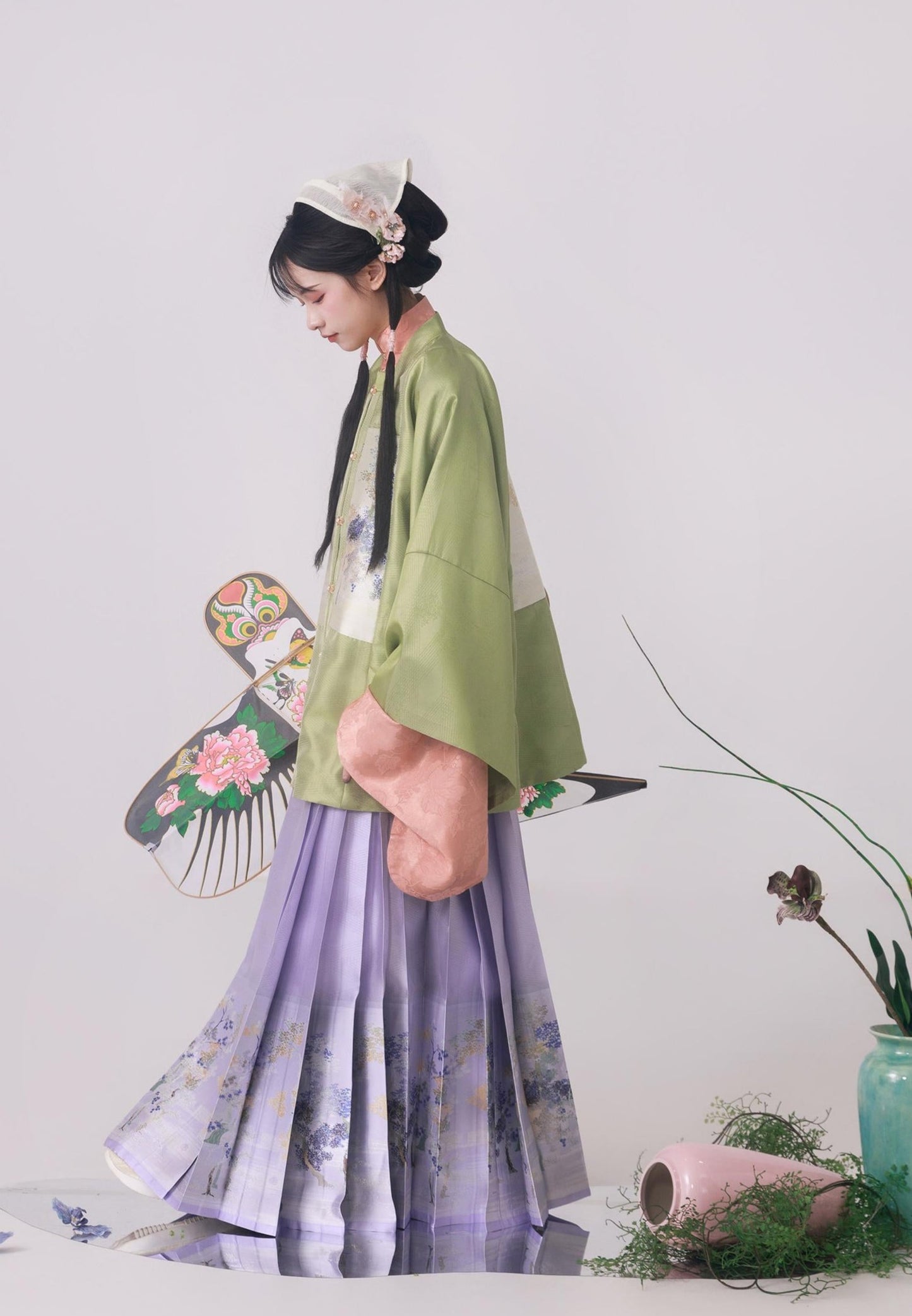 Henglin 横林 - Square Collar Top & Mamianqun Ming Dynasty Hanfu Set