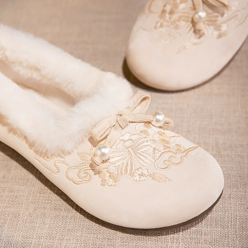 Fangyu - Furry Embroidered Hanfu Shoes for Winter