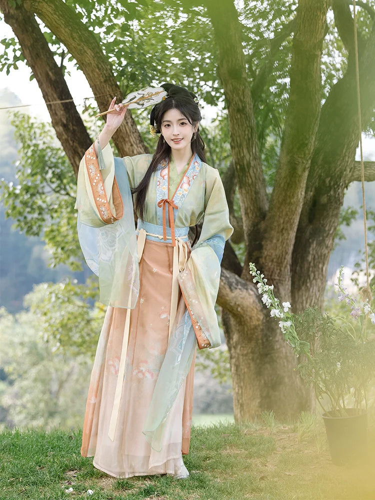 Awakens 春醒 - Wei Jin Cottage Style Qiyao Ruqun