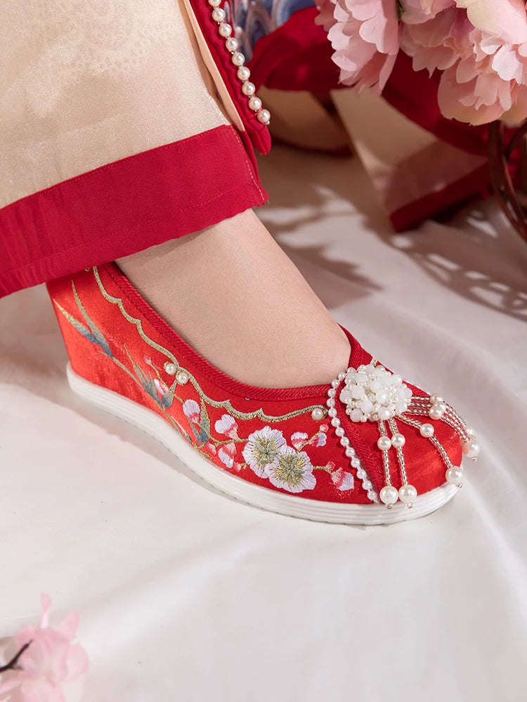 Eva - Embroidered Chinese Hanfu Shoes