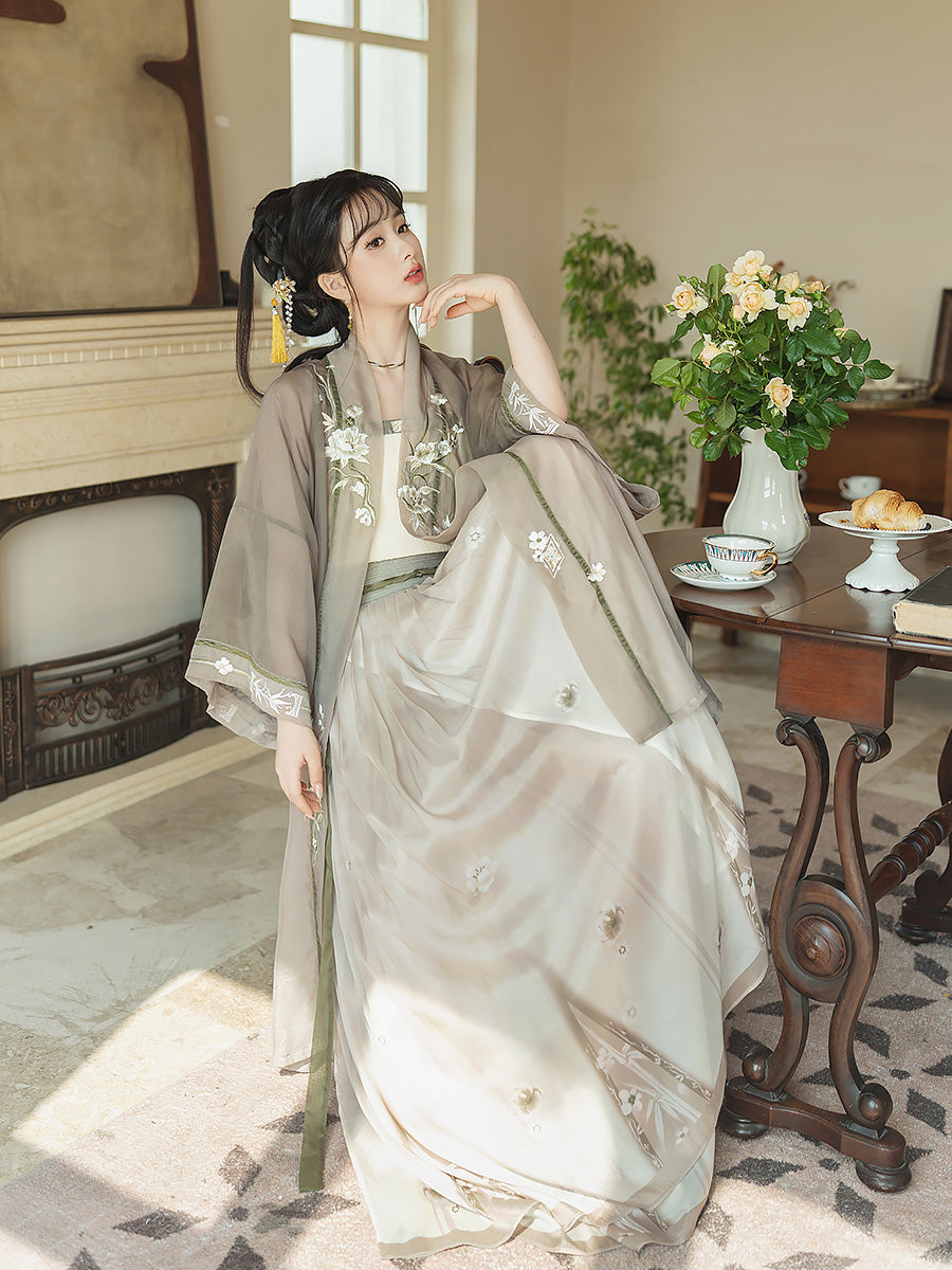 Twilight Spring 暮春 - Song Dynasty Style Qiyao Ruqun Hanfu