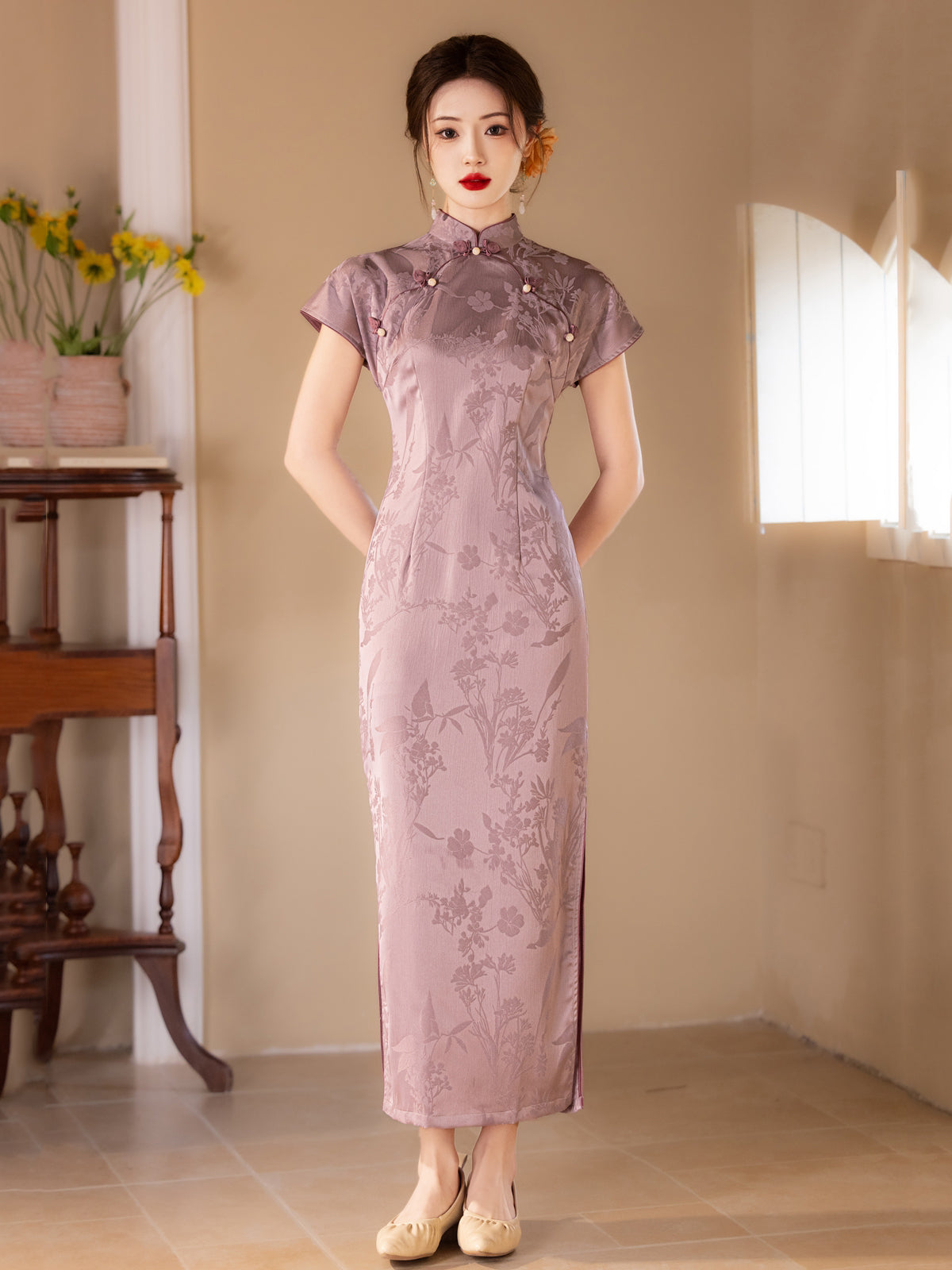 Zhao Yuan 昭愿 - Short Sleeve Satin Pink Long Cheongsam