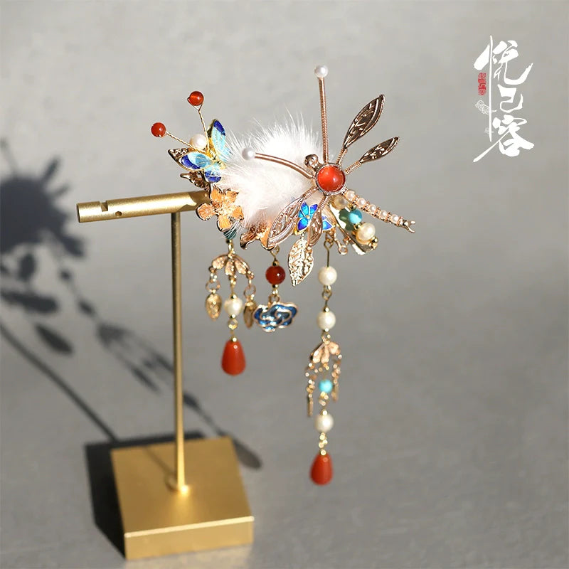 Hair Clip: Winter Return