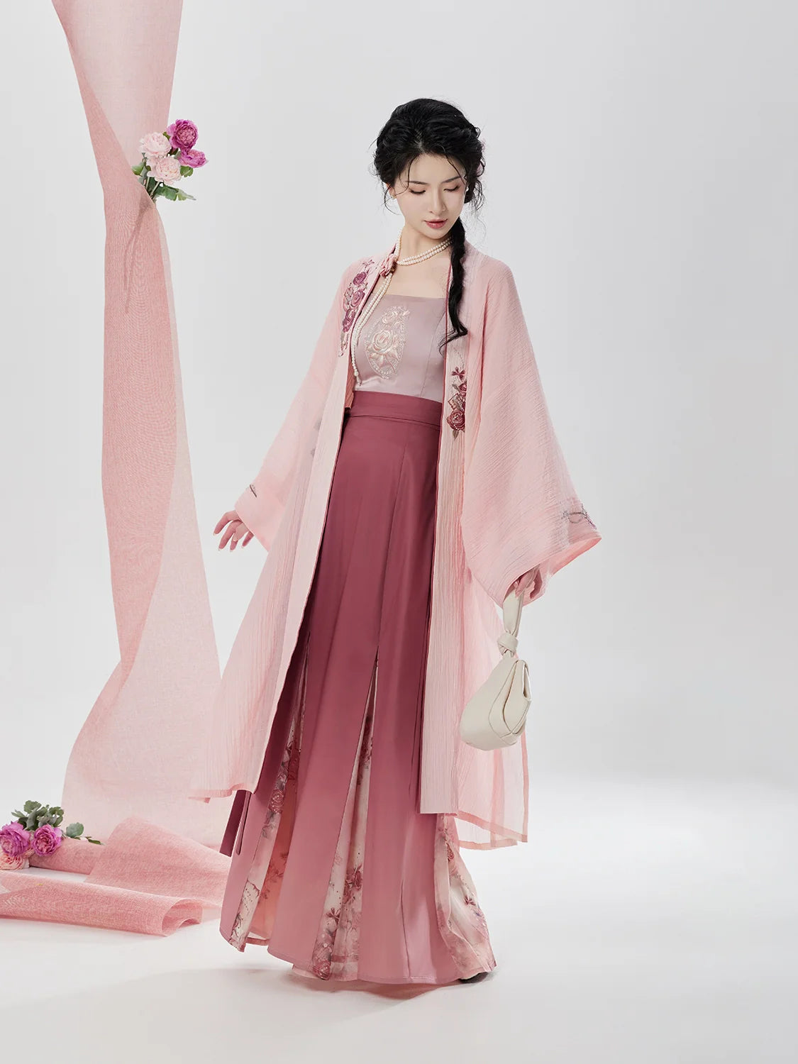 Rose Letter 玫瑰来信 - Modern Song Dynasty Hanfu Outfit (Preorder)