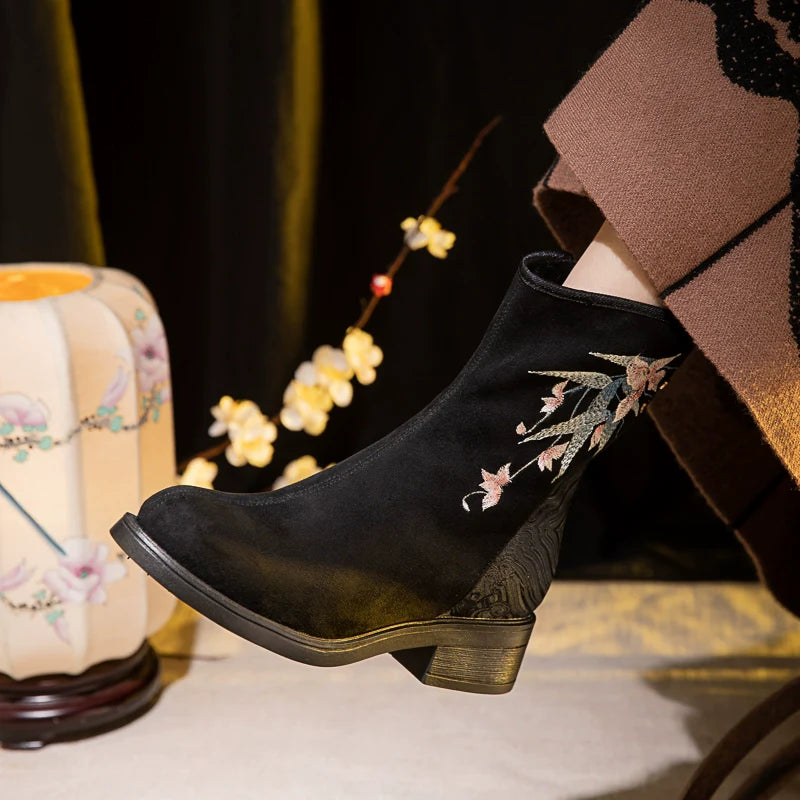 Yuyi – Embroidered Chinese Hanfu Boots