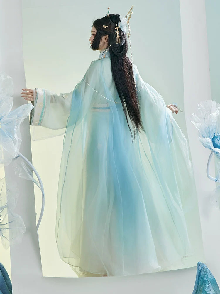 Spring Breeze 春风 - Wei Jin Fairy Style Qiyao Ruqun