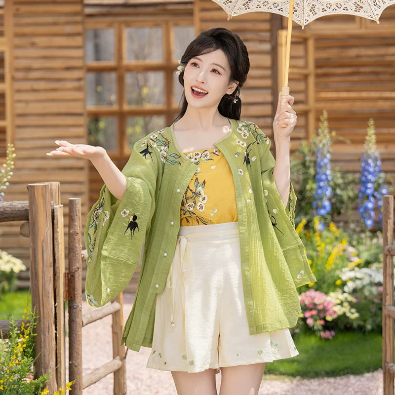 Qinghe 清和 - Modern Ming Dynasty Crewneck Shirt, Shorts Outfit for Summer