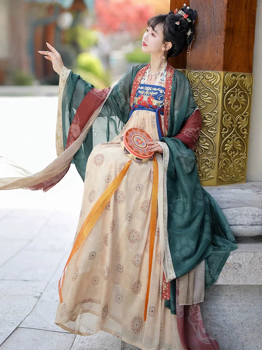 Fanhua 繁花 - Tang Dynasty Style Qixiong Ruqun