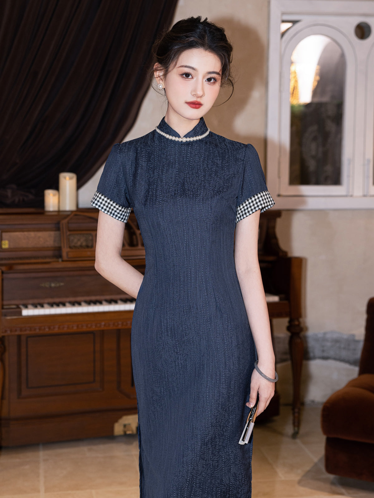 Qingshan Dai 青山黛 - Short Sleeve Midi Blue Cheongsam