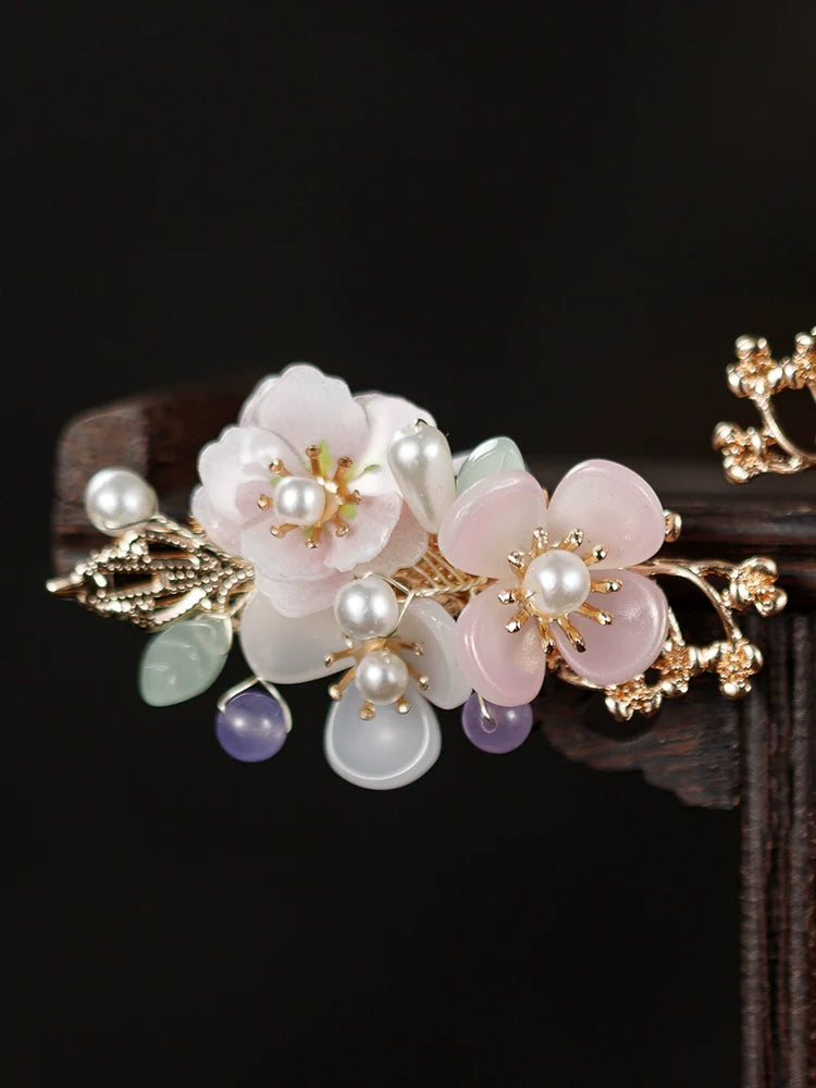 Hair Clips: Flowers
