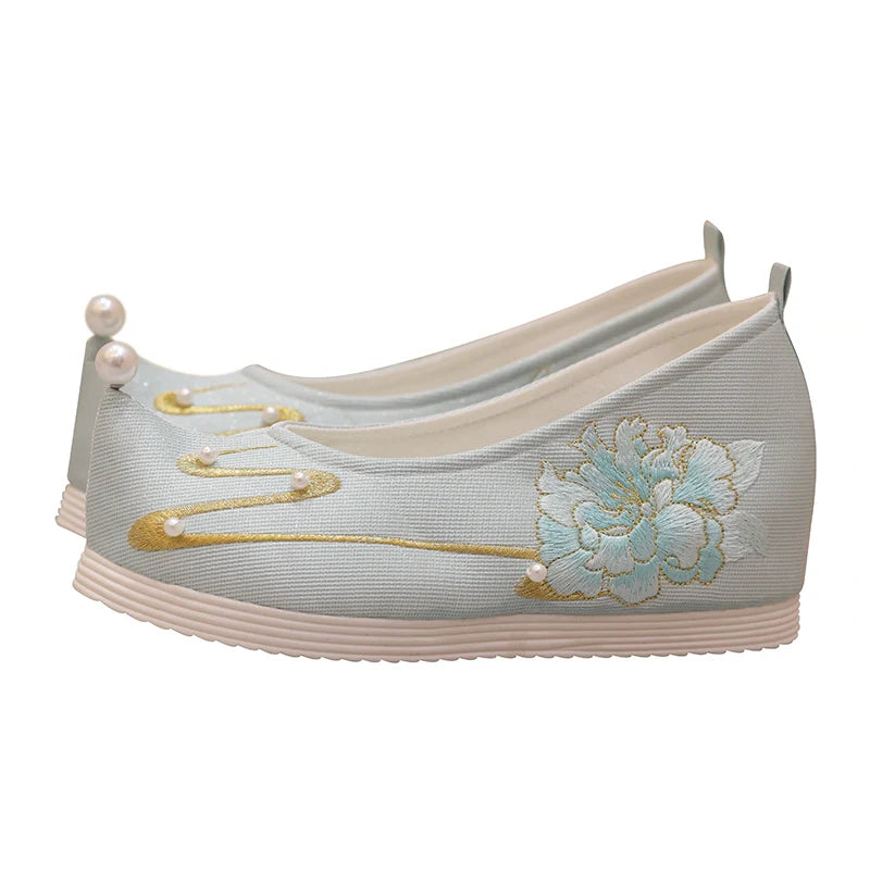 April – Embroidered Chinese Hanfu Shoes