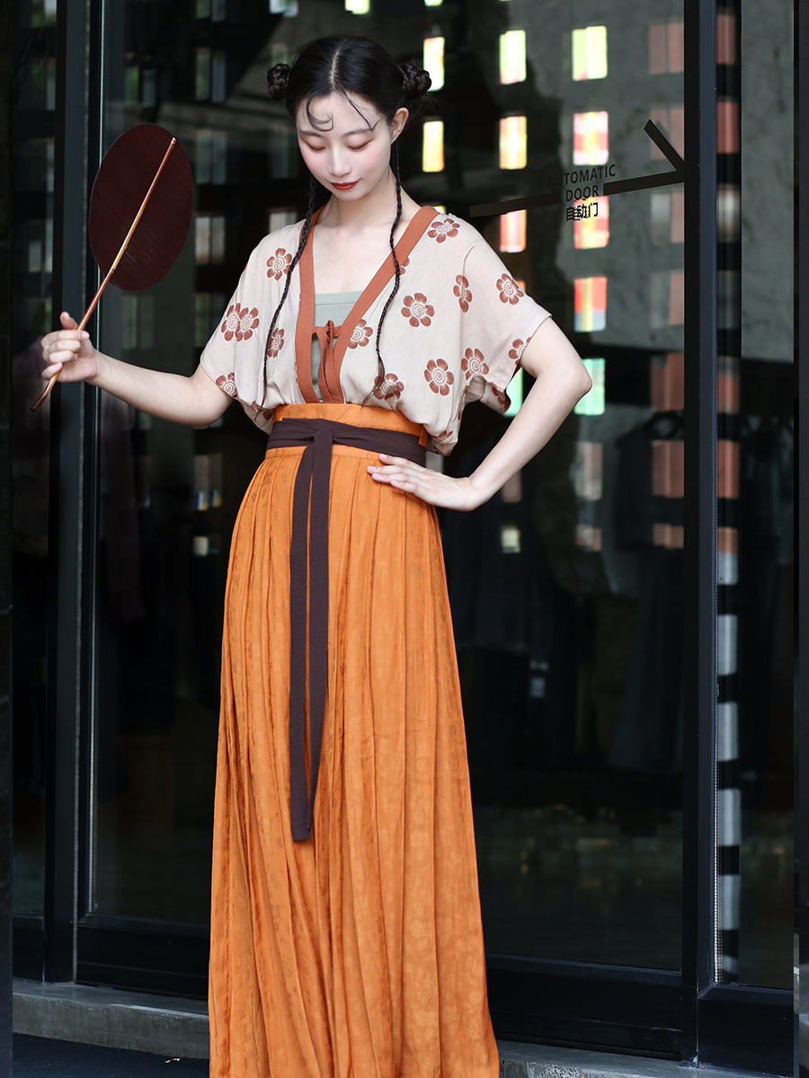 Hua Lin 花临 - Tang Dynasty Modern Style Beizi Qiyao Ruqun