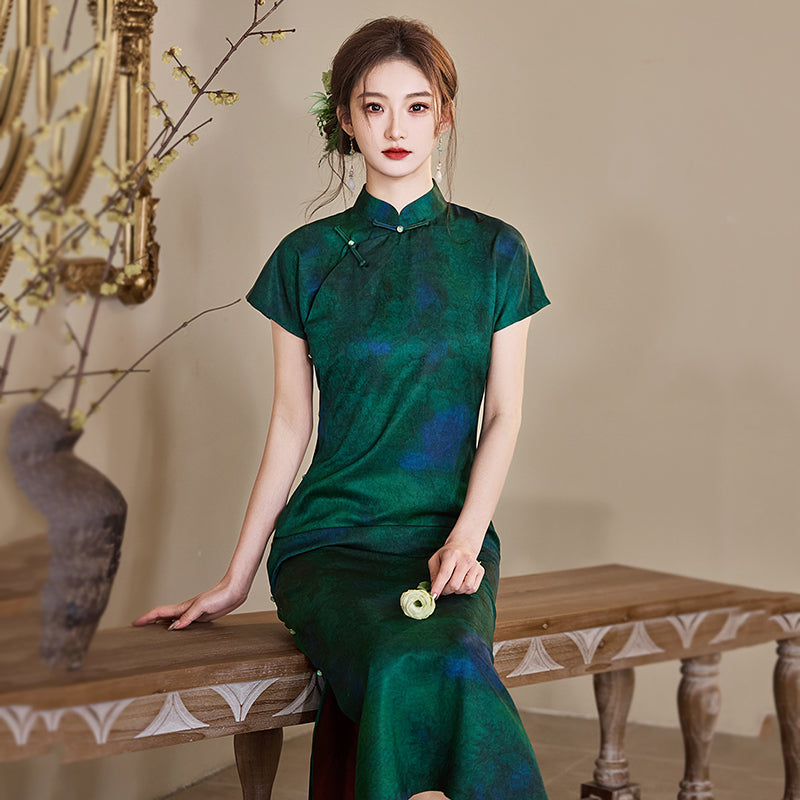 Emeraldine - Short Sleeve Green Long Cheongsam