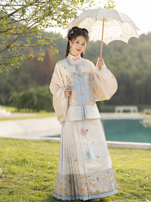 White Moon Pavilion 白月亭 - Pipa Sleeve Top & Mamianqun Ming Dynasty Hanfu Set