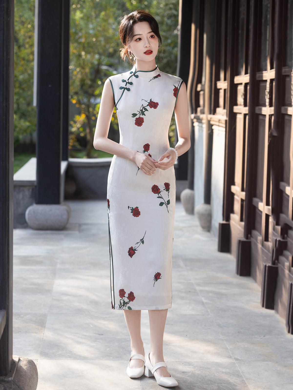 Rose Shadow 玫影 - Sleeveless Midi Cheongsam Dress